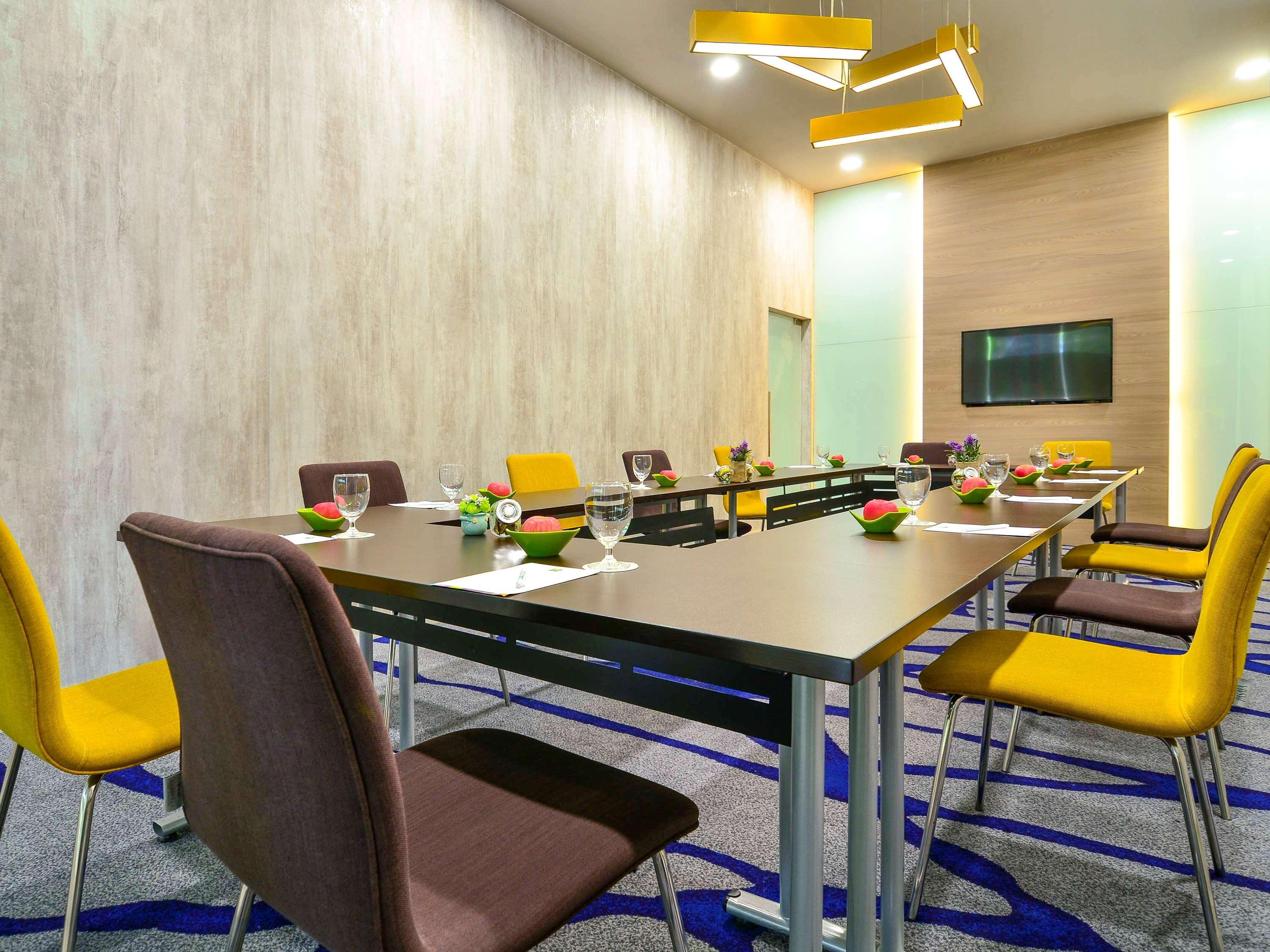 Ibis Styles Kuala Lumpur Sri Damansara Hotell Petaling Jaya Eksteriør bilde