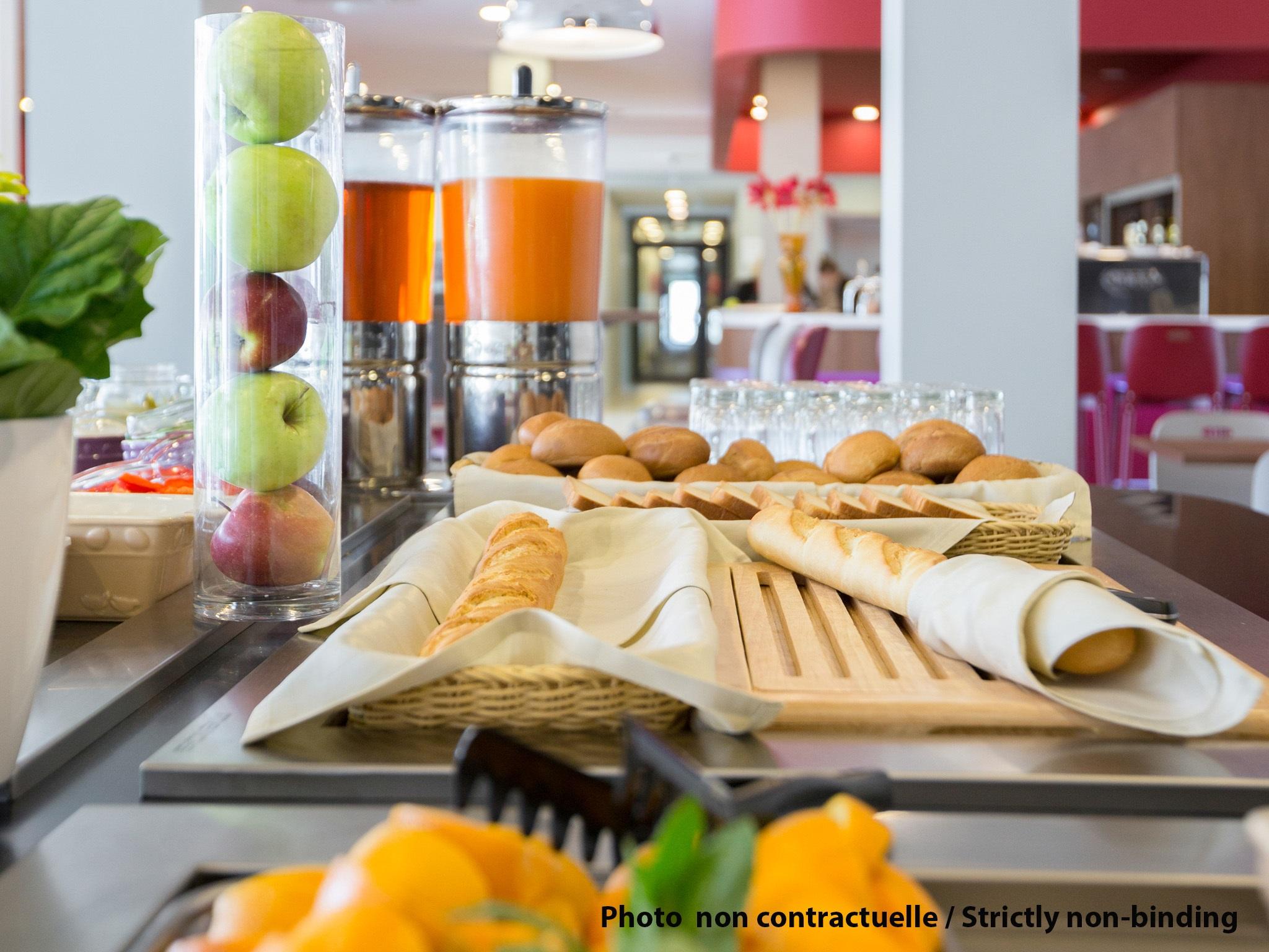 Ibis Styles Kuala Lumpur Sri Damansara Hotell Petaling Jaya Eksteriør bilde