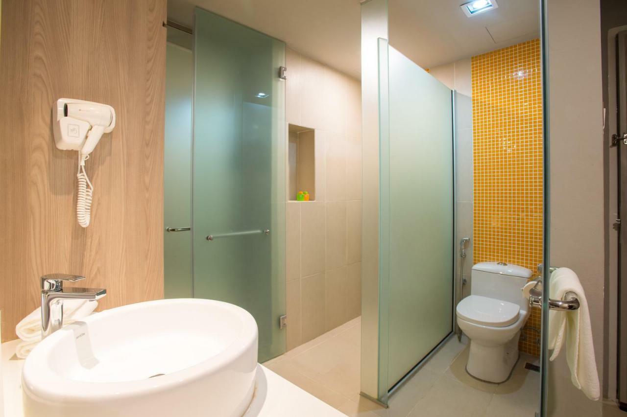 Ibis Styles Kuala Lumpur Sri Damansara Hotell Petaling Jaya Eksteriør bilde