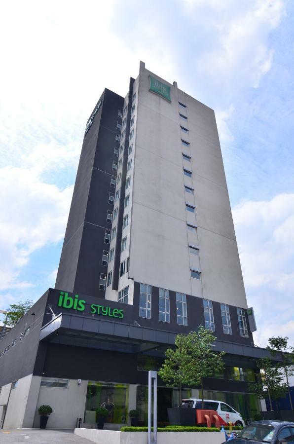 Ibis Styles Kuala Lumpur Sri Damansara Hotell Petaling Jaya Eksteriør bilde