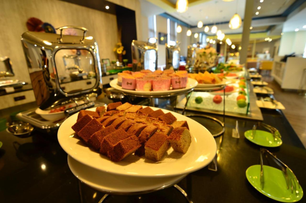 Ibis Styles Kuala Lumpur Sri Damansara Hotell Petaling Jaya Eksteriør bilde