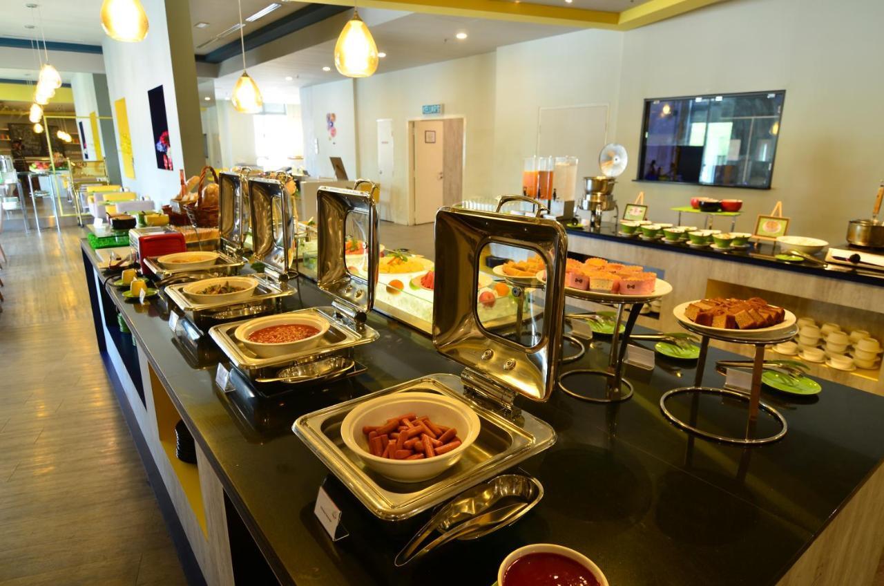 Ibis Styles Kuala Lumpur Sri Damansara Hotell Petaling Jaya Eksteriør bilde