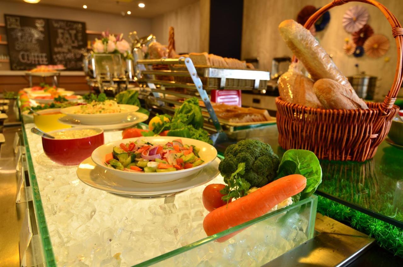 Ibis Styles Kuala Lumpur Sri Damansara Hotell Petaling Jaya Eksteriør bilde