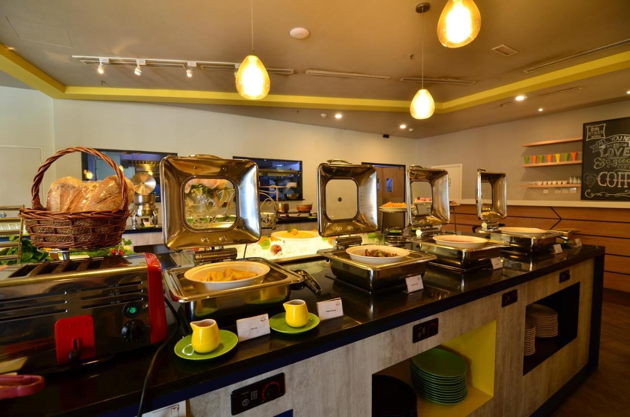 Ibis Styles Kuala Lumpur Sri Damansara Hotell Petaling Jaya Eksteriør bilde
