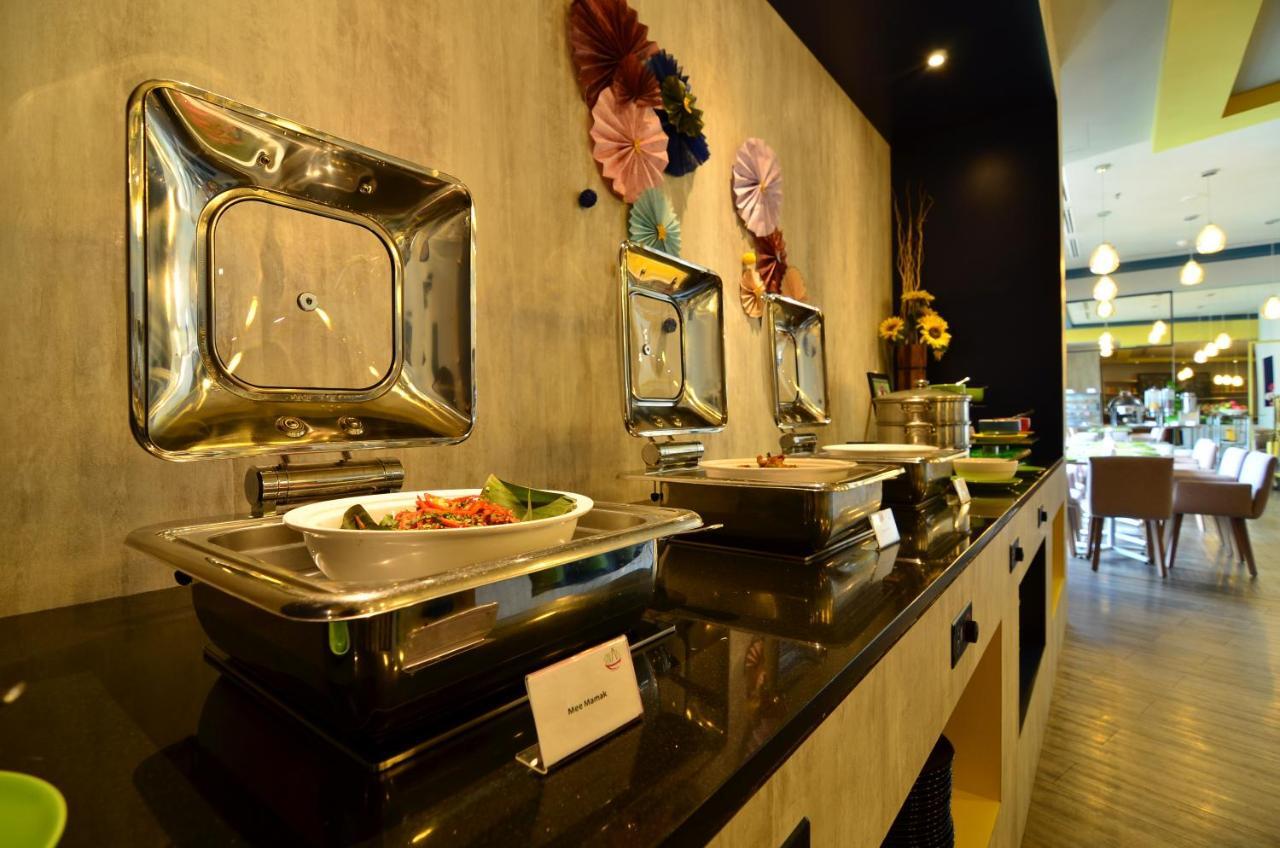 Ibis Styles Kuala Lumpur Sri Damansara Hotell Petaling Jaya Eksteriør bilde